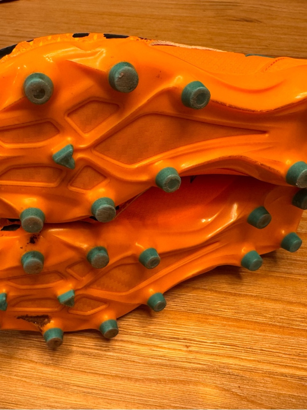 Phenom Elite Flintstones Bedrock Blitz Football Cleats Orange Youth Size 2 - Picture 5 of 6